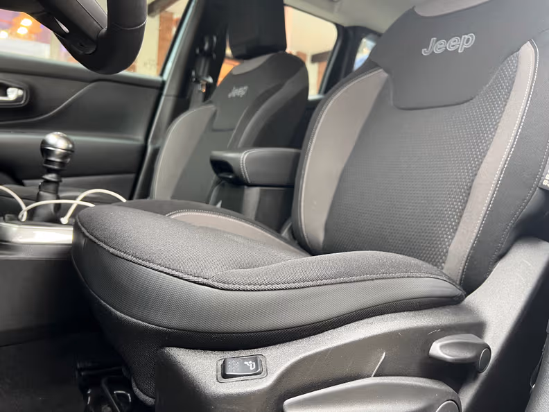 Jeep Renegade - 24