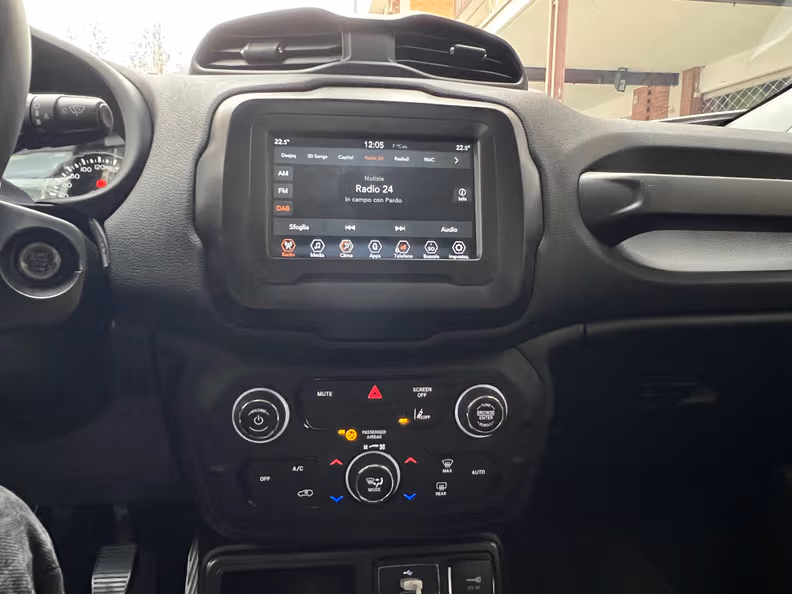 Jeep Renegade - 20