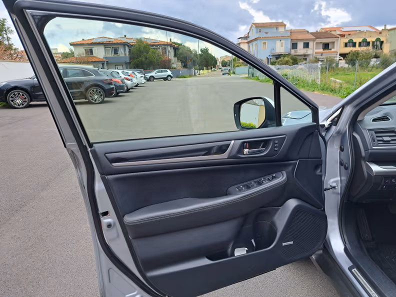 Subaru Outback - 12