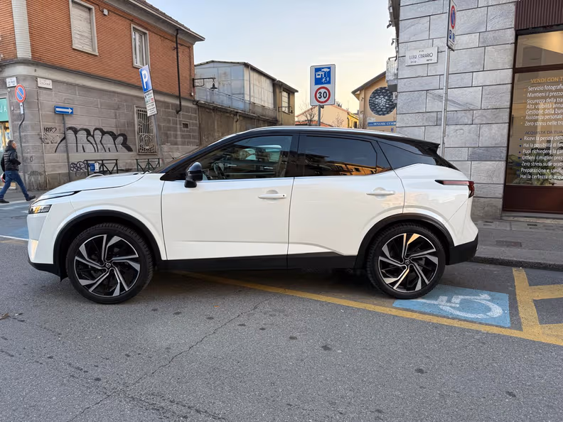 Nissan Qashqai - 4