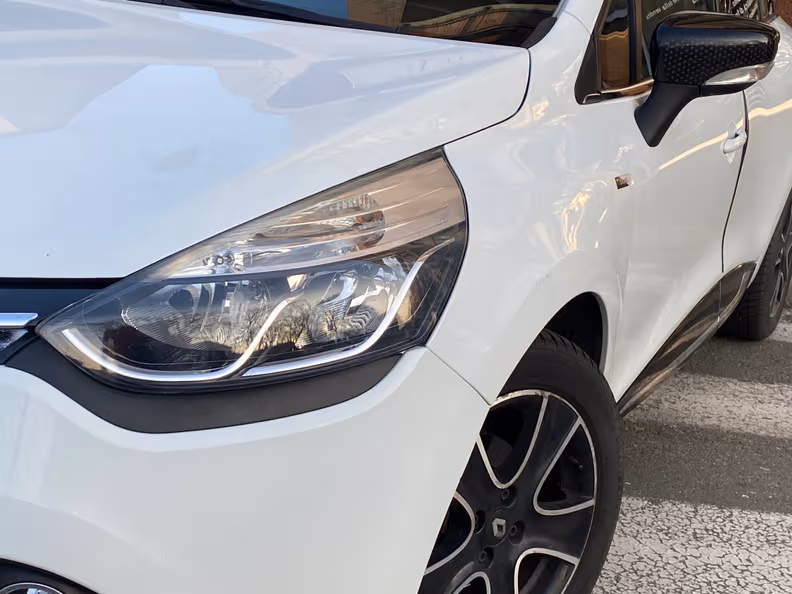 Renault Clio - 9