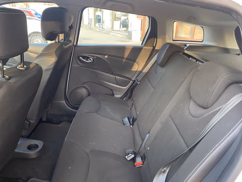 Renault Clio - 18