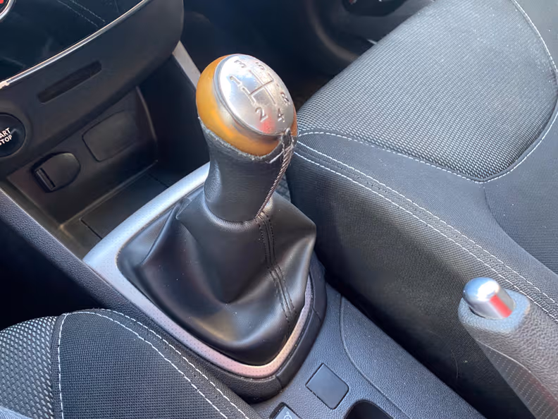 Renault Clio - 23