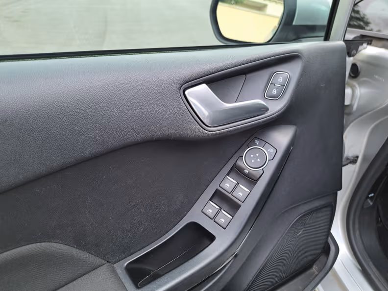 Ford Fiesta - 13