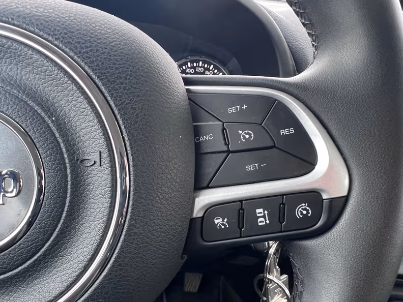 Jeep Renegade - 28