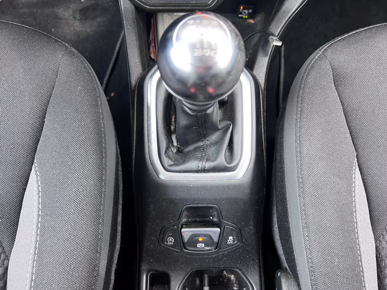 Jeep Renegade - 16