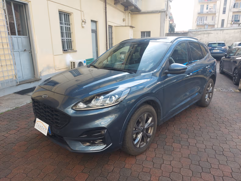 Ford Kuga - 1