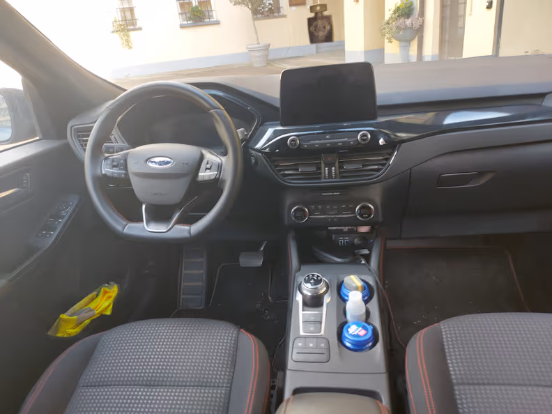 Ford Kuga - 27