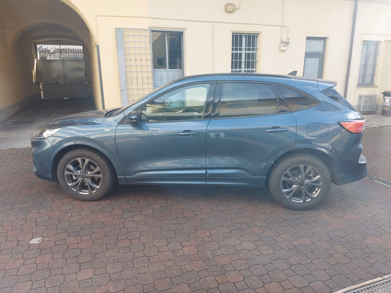 Ford Kuga - 8