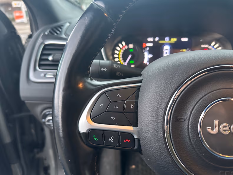 Jeep Compass - 40