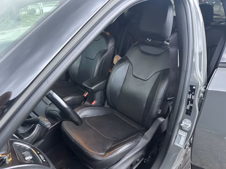 Jeep Compass - 9