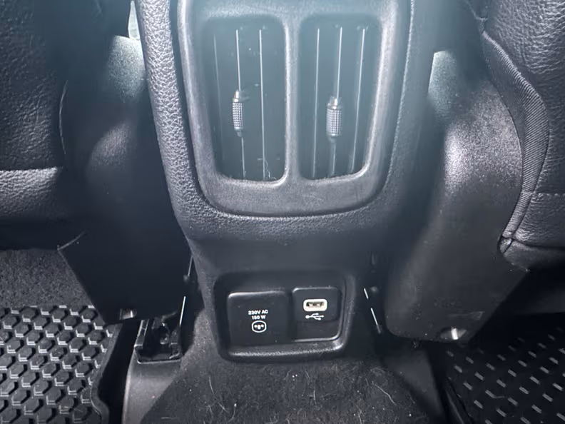 Jeep Compass - 46
