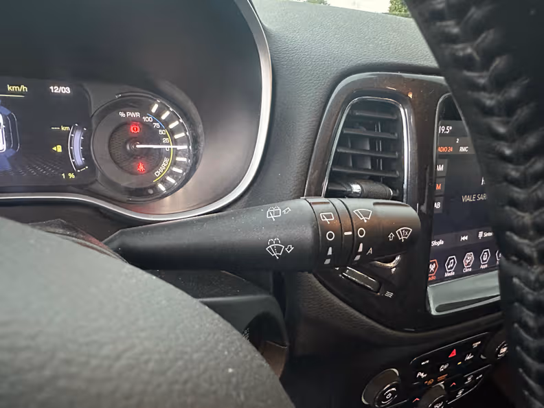 Jeep Compass - 42