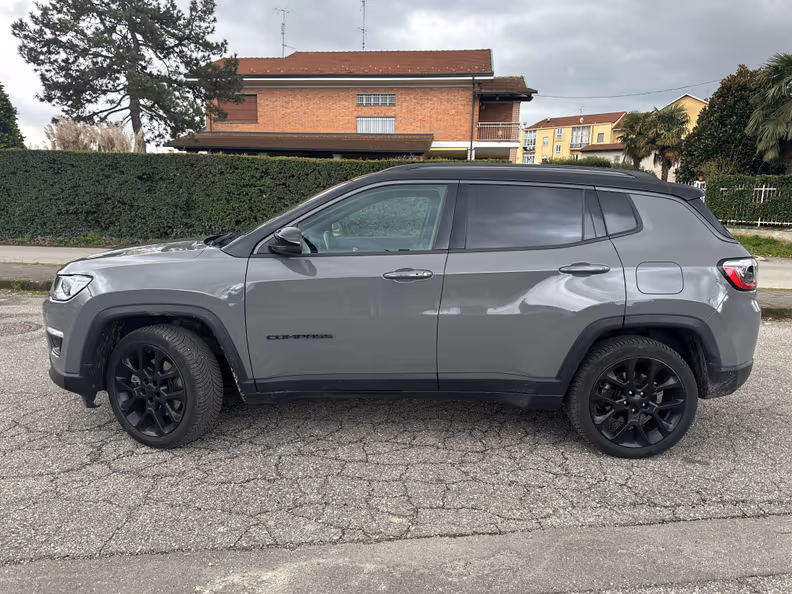 Jeep Compass - 23
