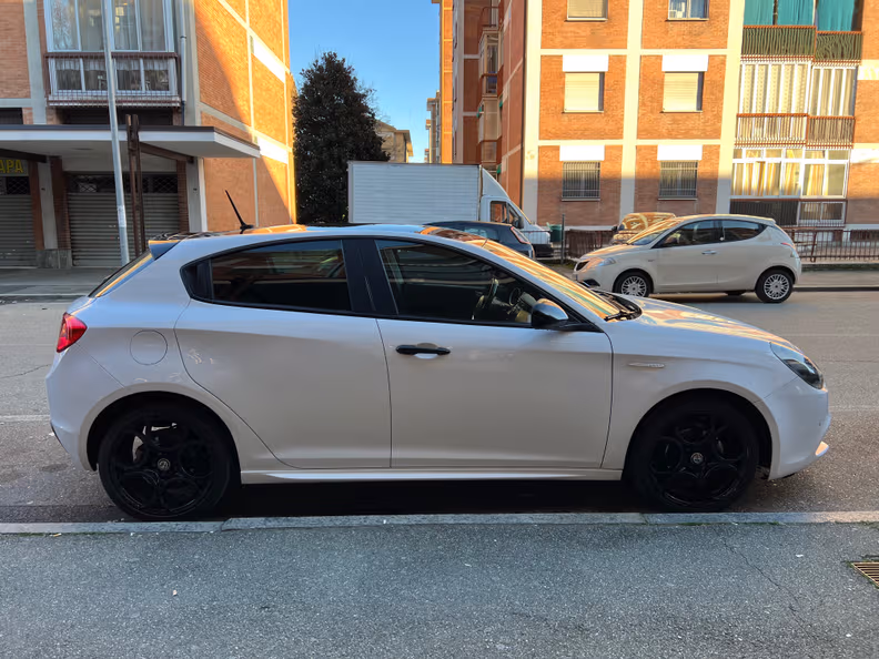 Alfa Romeo Giulietta - 4