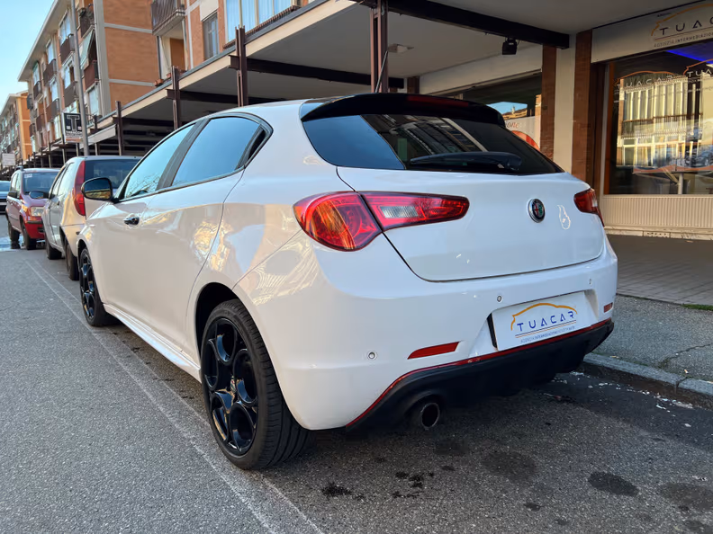 Alfa Romeo Giulietta - 8