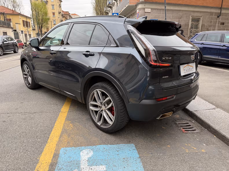 Cadillac XT4 - 5