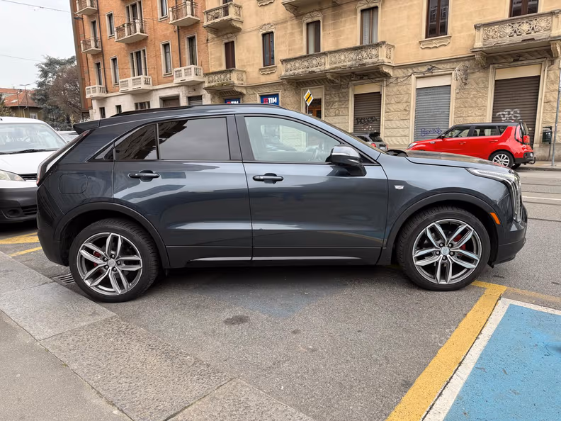 Cadillac XT4 - 8