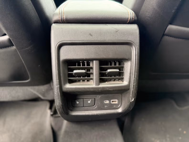 Cadillac XT4 - 27