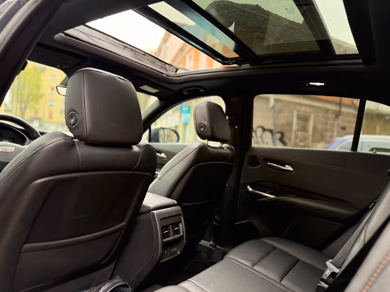 Cadillac XT4 - 12