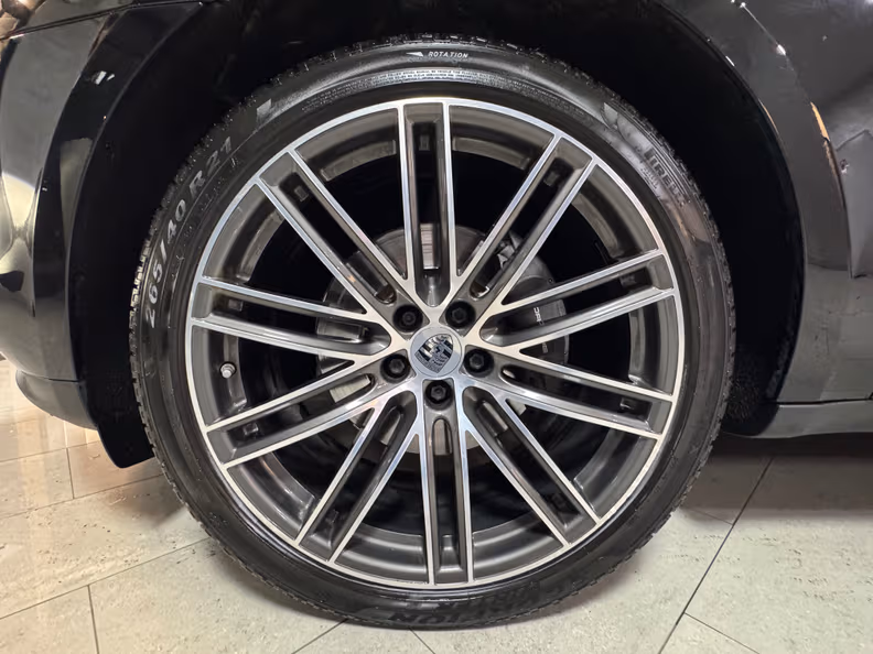 Porsche Macan - 20