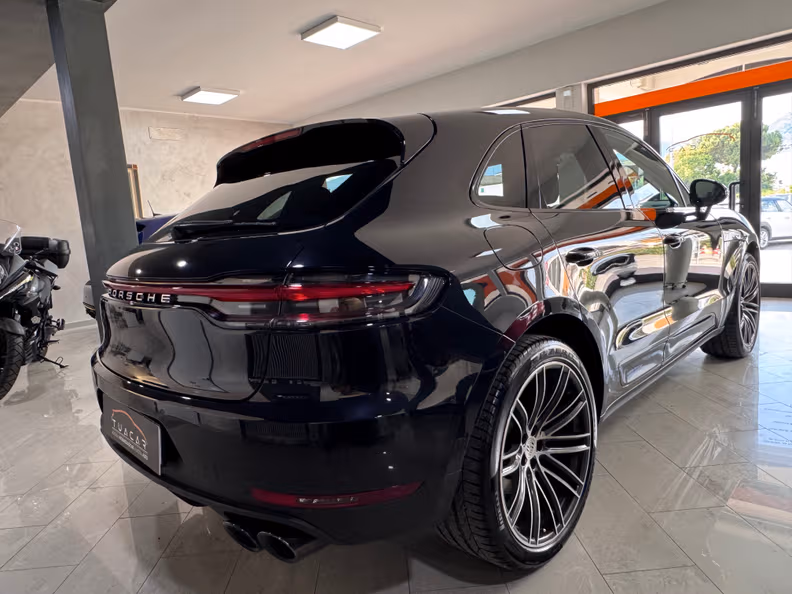 Porsche Macan - 8