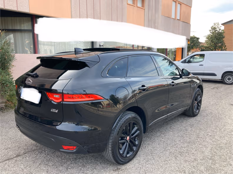 Jaguar F-Pace - 4