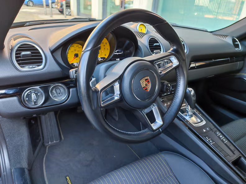 Porsche Cayman / 718 Cayman - 12