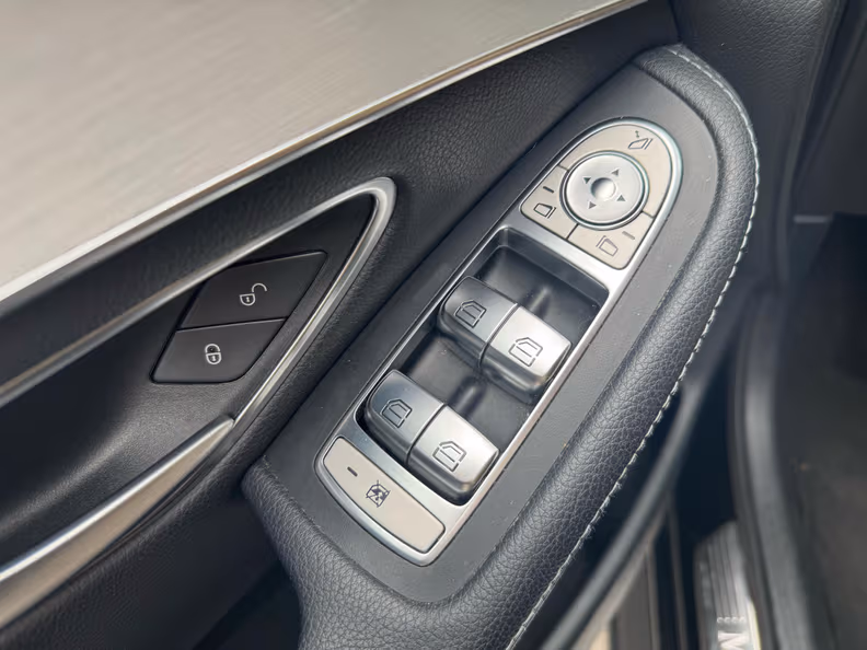 Mercedes-Benz GLC-Class - 22