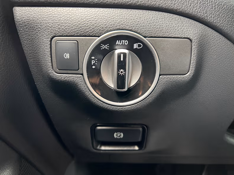 Mercedes-Benz CLA-Class - 23