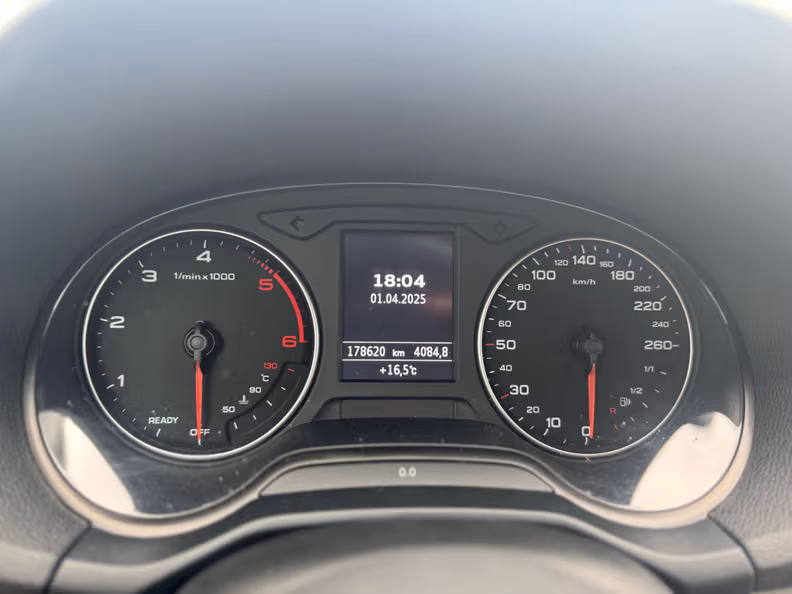 Audi Q2 - 19