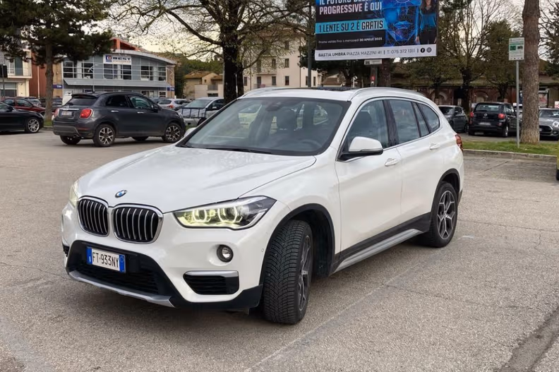 BMW X1 - 1