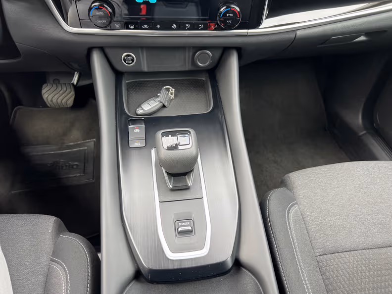 Nissan Qashqai - 24
