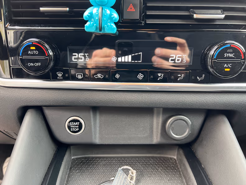 Nissan Qashqai - 23