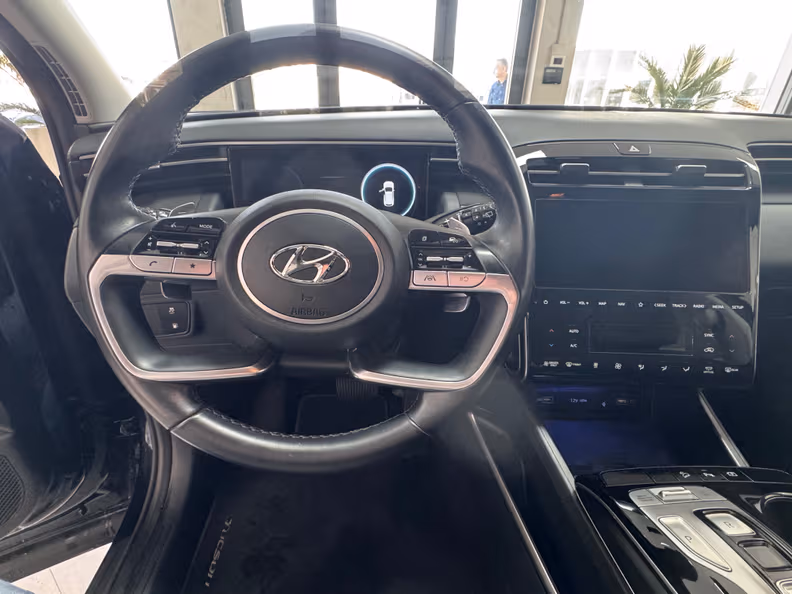 Hyundai Tucson - 8