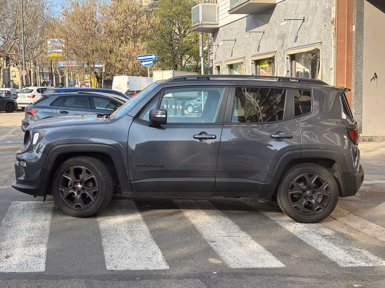 Jeep Renegade - 8