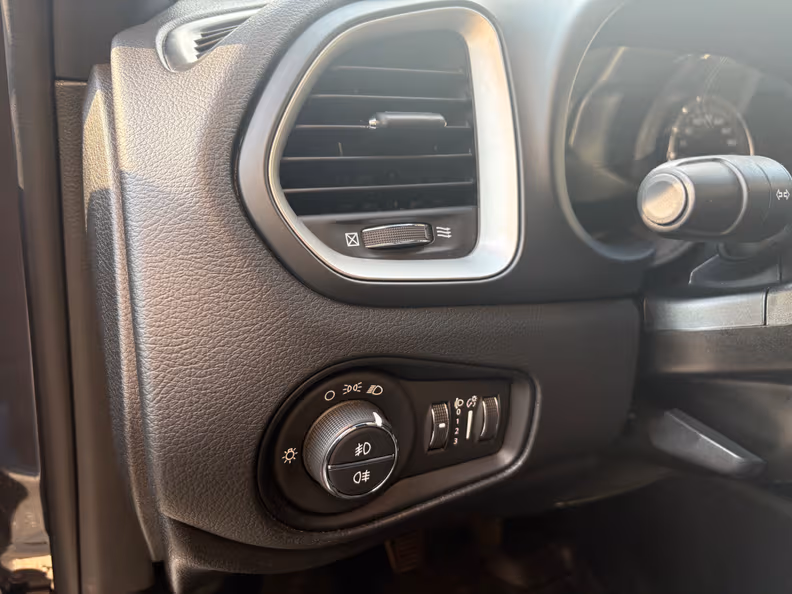 Jeep Renegade - 22