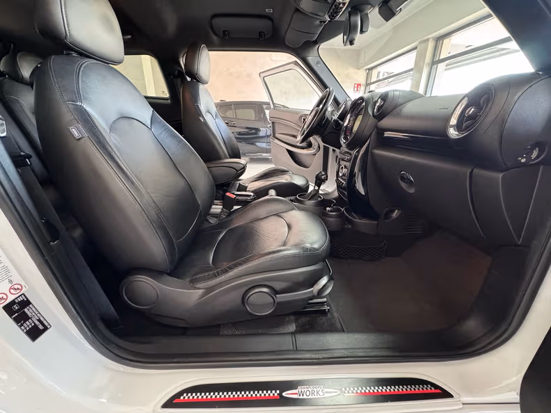 MINI Paceman - 8