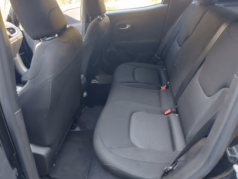 Jeep Renegade - 18