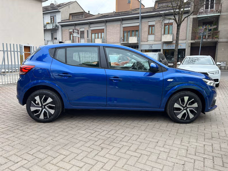 Dacia Sandero - 6