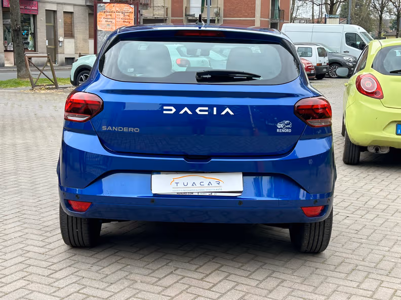 Dacia Sandero - 4