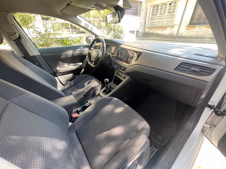 Volkswagen Polo - 18