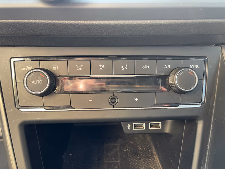 Volkswagen Polo - 30