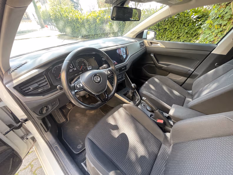 Volkswagen Polo - 16