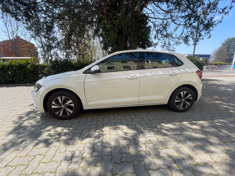 Volkswagen Polo - 8