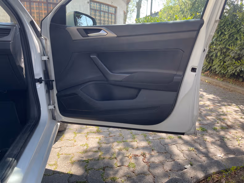 Volkswagen Polo - 34