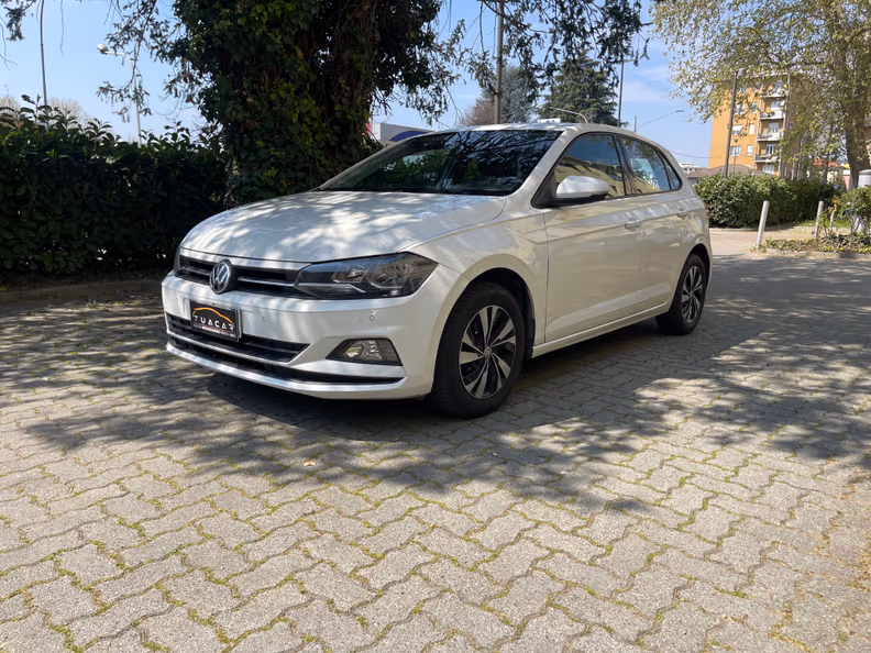 Volkswagen Polo - 1