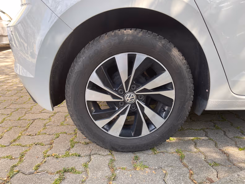 Volkswagen Polo - 41