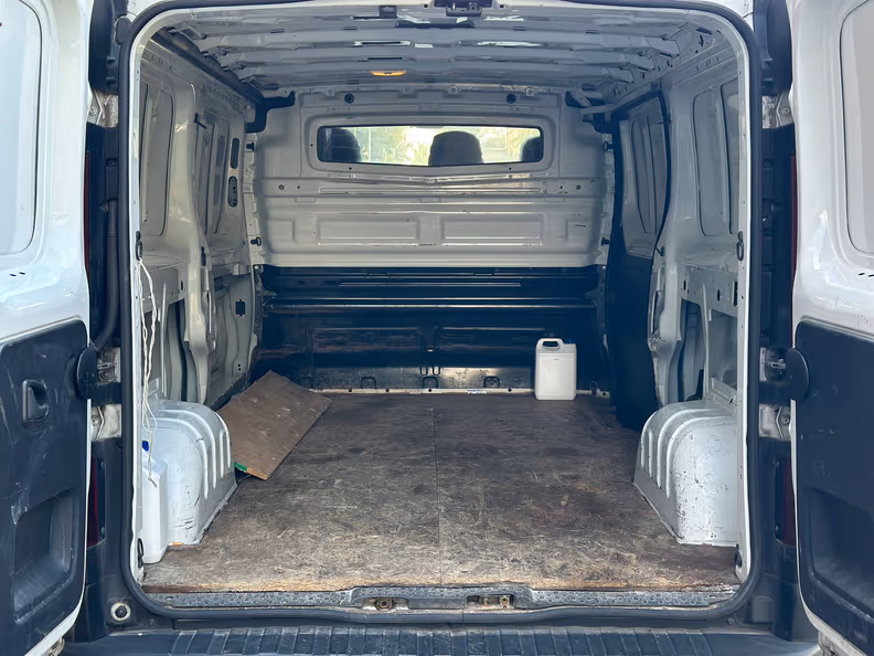 Opel Vivaro - 12