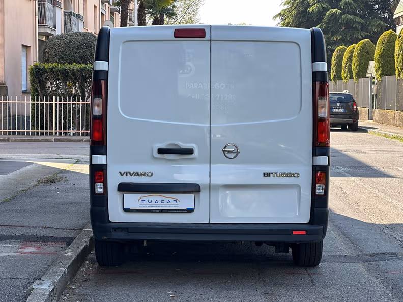 Opel Vivaro - 5